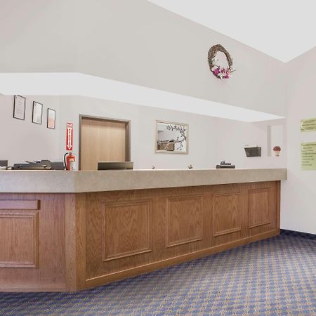 Super 8 By Wyndham Cobleskill Ny Екстер'єр фото
