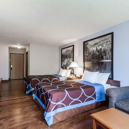 Super 8 By Wyndham Cobleskill Ny Екстер'єр фото