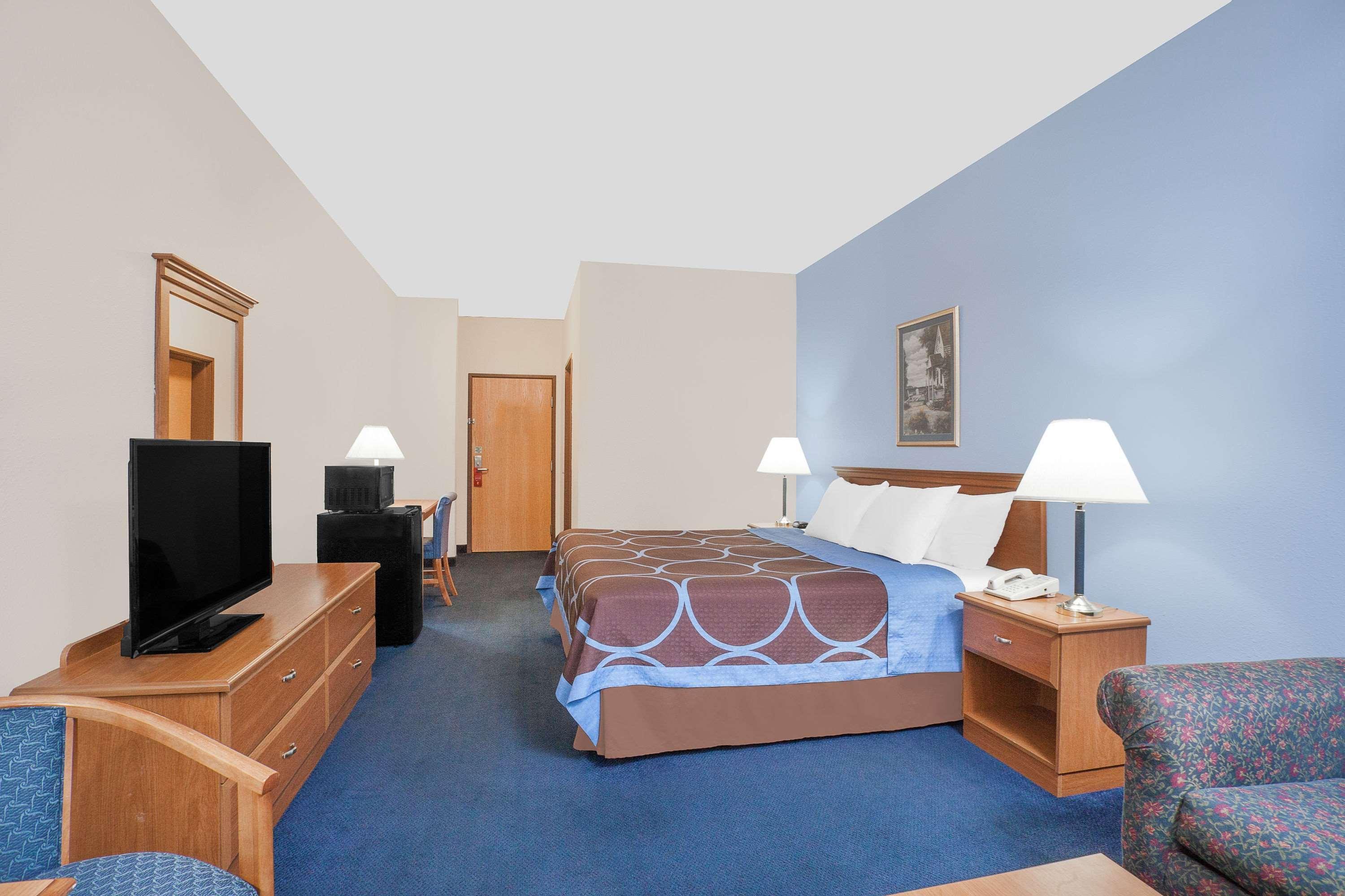 Super 8 By Wyndham Cobleskill Ny Екстер'єр фото