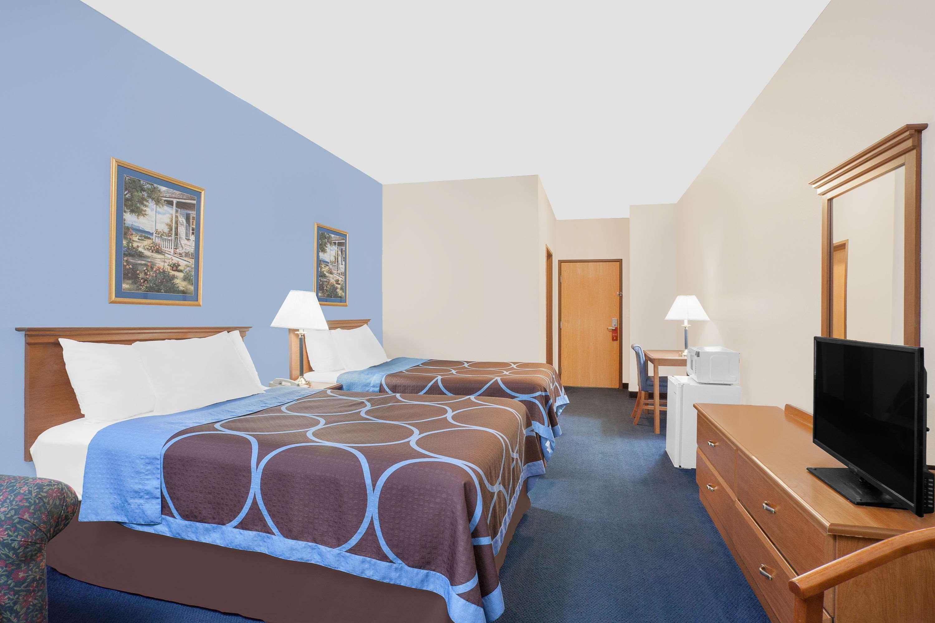 Super 8 By Wyndham Cobleskill Ny Екстер'єр фото