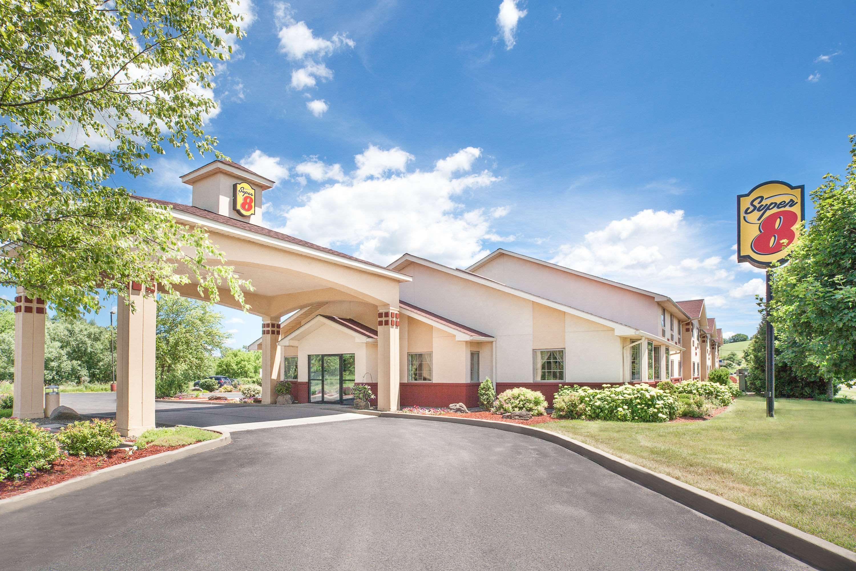 Super 8 By Wyndham Cobleskill Ny Екстер'єр фото