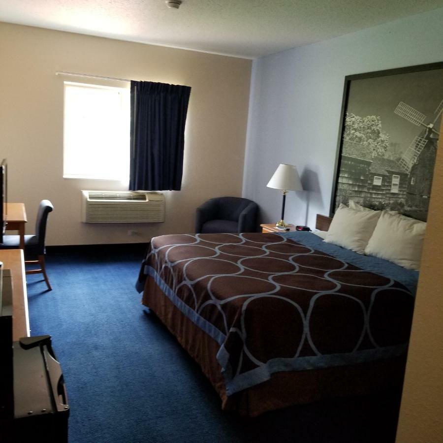 Super 8 By Wyndham Cobleskill Ny Екстер'єр фото
